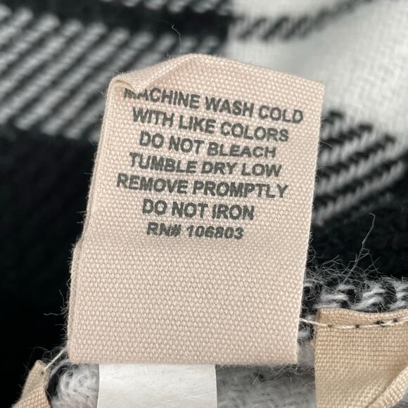 Duluth Trading Plaid Poncho Black White Blanket Shawl Buffalo Cozy Wrap One Size - Picture 8 of 8